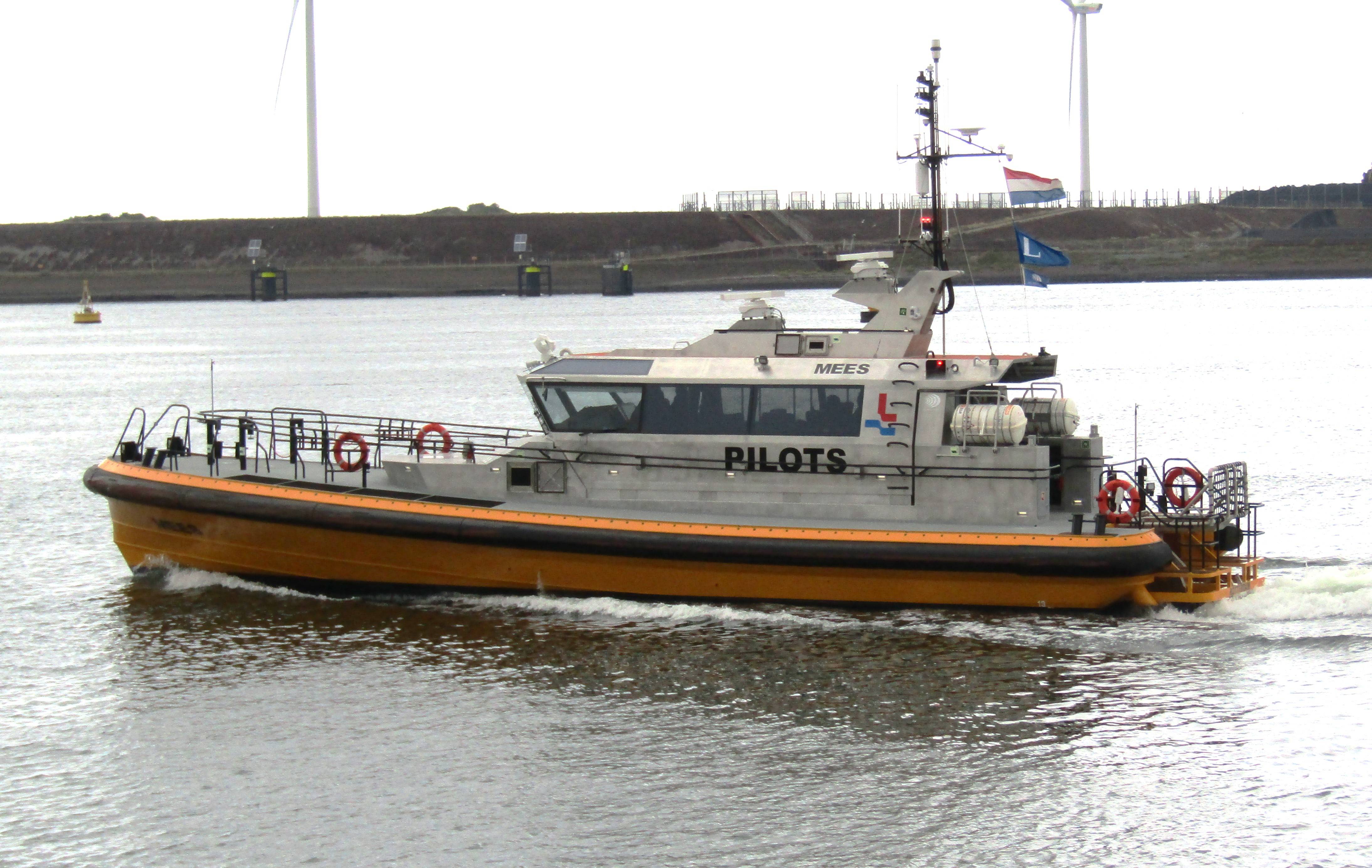 MEES (pilot-tender) 
